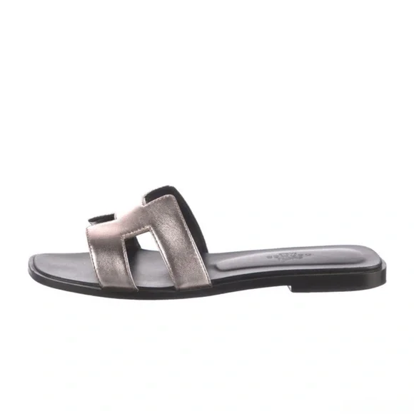 Hermes Oran Dore Vieilli Silver Gray Metallic Leather H Slide Sandals Slippers